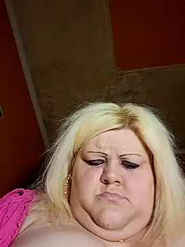 Snapshot of ducicsajsziii chatting on March 8, 2025, 4:50 pm ducicsajsziii online show from March 8, 2025, 4:50 pm