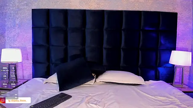 Snapshot of Gaby_Blaze chatting on March 18, 2025, 10:04 pm Gaby Blaze online show from March 18, 2025, 10:04 pm