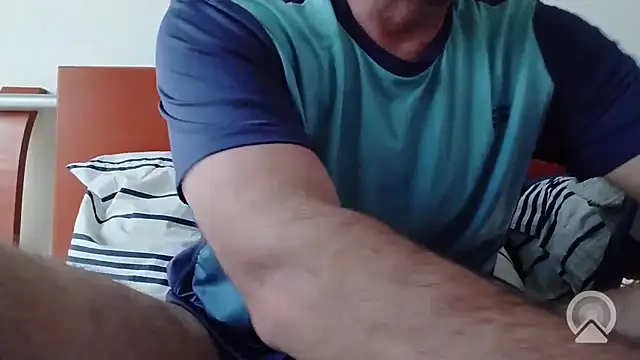 Snapshot of Ivanxx712 chatting on December 4, 2025, 9:25 pm Ivanxx712 online show from December 4, 2025, 9:25 pm