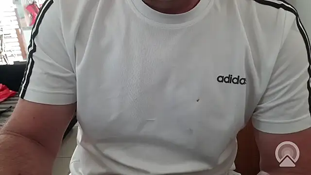 Snapshot of Ivanxx712 chatting on October 28, 2025, 4:06 pm Ivanxx712 online show from October 28, 2025, 4:06 pm