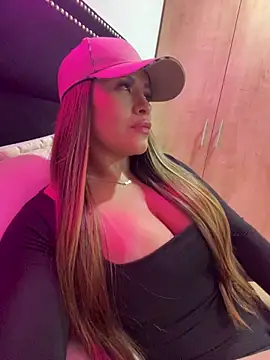 sexyyykloee online show from March 27, 2026, 8:37 am