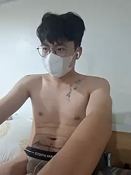 Gwencloudy online show from April 2, 2026, 4:24 pm