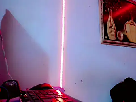 Snapshot of Im_melany_ chatting on December 7, 2024, 7:49 pm Im melany online show from December 7, 2024, 7:49 pm