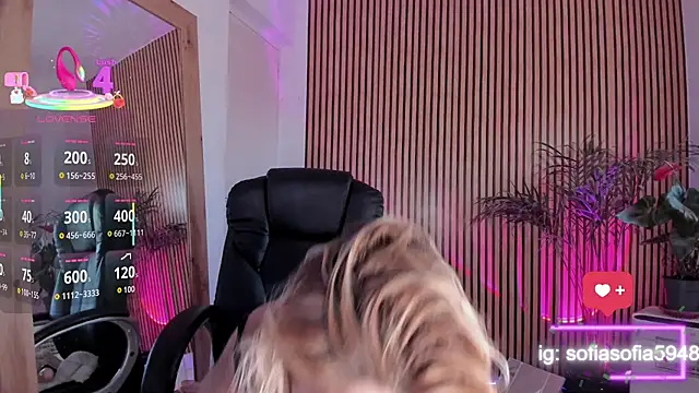 sofiah  online show from October 5, 2025, 7:10 am