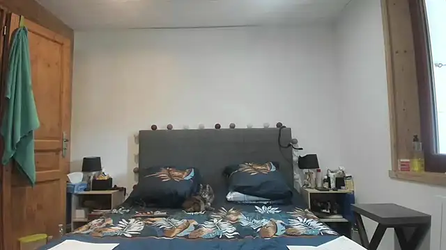Snapshot of Madame_Callie chatting on May 12, 2026, 1:06 pm Madame Callie online show from May 12, 2026, 1:06 pm