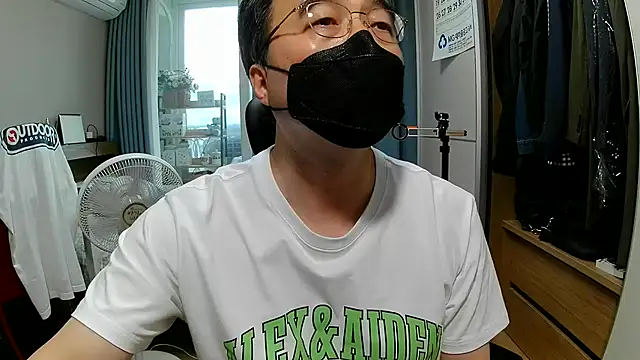 Snapshot of Jackvanlee chatting on August 4, 2026, 5:23 am Jackvanlee online show from August 4, 2026, 5:23 am