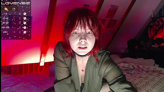 Snapshot of RubyLynxx chatting on November 30, 2025, 2:40 pm RubyLynxx online show from November 30, 2025, 2:40 pm