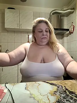 Snapshot of AriannaMilf chatting on November 27, 2025, 10:10 pm AriannaMilf online show from November 27, 2025, 10:10 pm