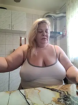 Snapshot of AriannaMilf chatting on September 14, 2025, 4:24 am AriannaMilf online show from September 14, 2025, 4:24 am
