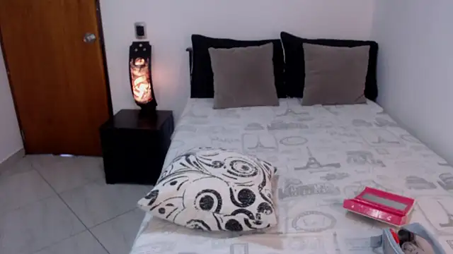 Snapshot of amara_lincont chatting on June 2, 2026, 8:53 pm amara lincont online show from June 2, 2026, 8:53 pm