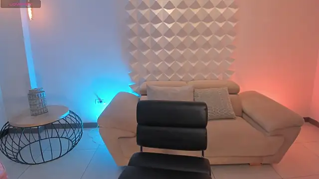 Snapshot of AlessiaCorleone_ chatting on November 8, 2025, 7:28 pm AlessiaCorleone online show from November 8, 2025, 7:28 pm