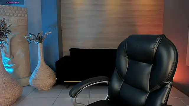 Snapshot of AlessiaCorleone_ chatting on November 4, 2025, 7:39 pm AlessiaCorleone online show from November 4, 2025, 7:39 pm