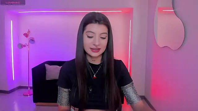 Snapshot of AlessiaCorleone_ chatting on November 17, 2025, 7:29 pm AlessiaCorleone online show from November 17, 2025, 7:29 pm