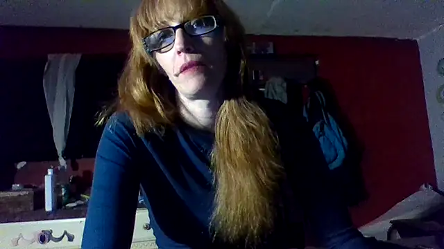 Snapshot of 4EyedSluttyGinger chatting on December 20, 2024, 11:21 am 4EyedSluttyGinger online show from December 20, 2024, 11:21 am