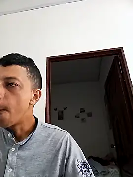 Snapshot of goldenboycol chatting on January 2, 2025, 5:39 pm goldenboycol online show from January 2, 2025, 5:39 pm