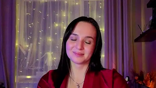 MeIisaLove online show from February 3, 2026, 7:19 pm