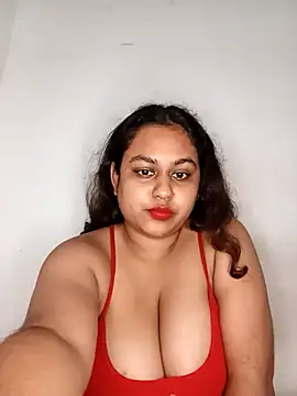 Snapshot of bumblebeegirl chatting on November 24, 2025, 1:05 am bumblebeegirl online show from November 24, 2025, 1:05 am