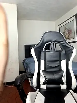 Luciana and Neitan online show from April 11, 2026, 12:51 am