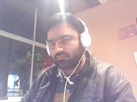 JohnBond009 online show from April 15, 2026, 7:58 pm