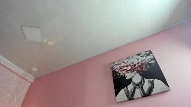 Snapshot of dolly_zoe chatting on December 3, 2025, 11:47 pm dolly zoe online show from December 3, 2025, 11:47 pm