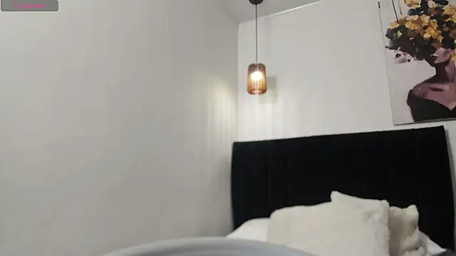 dolly zoe online show from April 11, 2026, 5:15 am