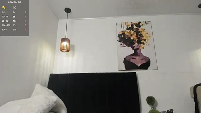 dolly zoe online show from March 30, 2026, 5:09 am