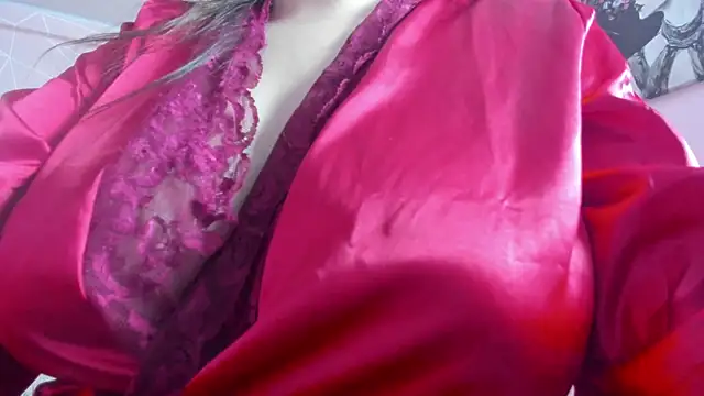 Snapshot of dolly_zoe chatting on November 6, 2025, 10:36 pm dolly zoe online show from November 6, 2025, 10:36 pm