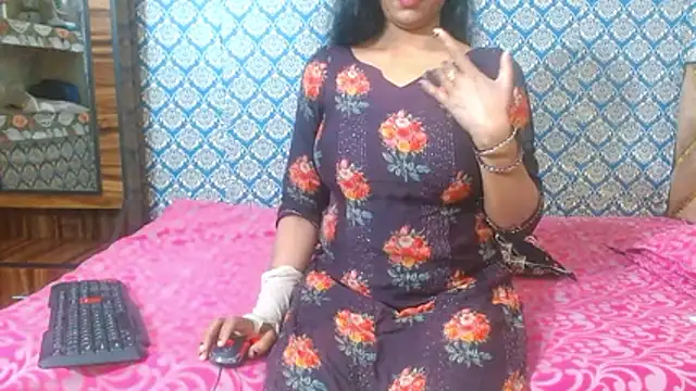 nikitahot3 online show from January 9, 2026, 12:39 am