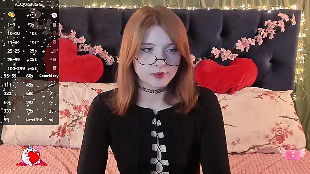 Snapshot of AliceLanley chatting on March 26, 2026, 11:19 am AliceLanley online show from March 26, 2026, 11:19 am