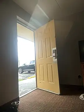 Stressreliever82 online show from April 4, 2026, 6:25 pm