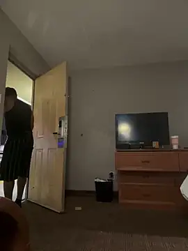 Stressreliever82 online show from April 5, 2026, 10:44 am