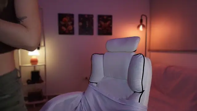 Snapshot of Dakotaa_ chatting on November 14, 2025, 4:49 am Dakotaa online show from November 14, 2025, 4:49 am