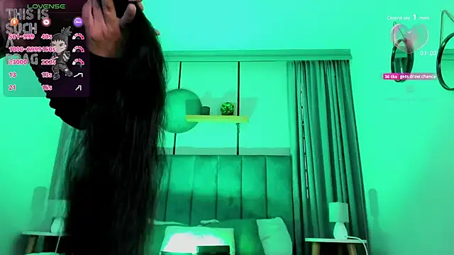 CoralineRicce  online show from December 3, 2025, 10:09 pm