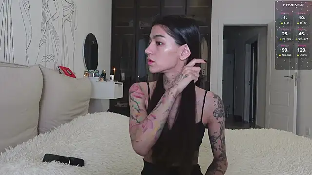 Snapshot of vinkitinkii chatting on November 12, 2025, 4:27 am vinkitinkii online show from November 12, 2025, 4:27 am