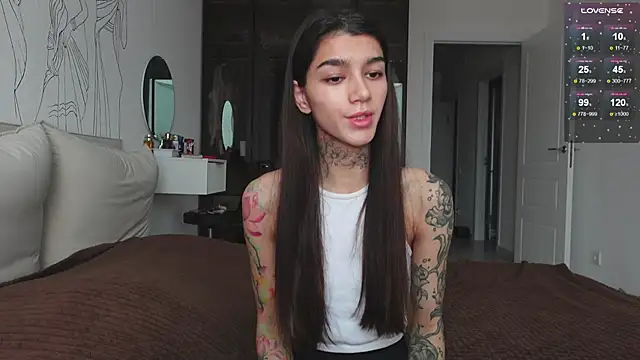 Snapshot of vinkitinkii chatting on October 31, 2025, 7:27 am vinkitinkii online show from October 31, 2025, 7:27 am