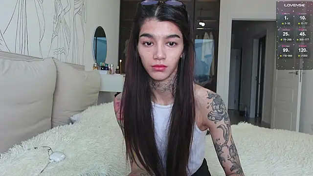 Snapshot of vinkitinkii chatting on November 17, 2025, 7:12 am vinkitinkii online show from November 17, 2025, 7:12 am