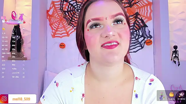 Snapshot of MelanieKlaus chatting on October 29, 2025, 11:20 am MelanieKlaus online show from October 29, 2025, 11:20 am