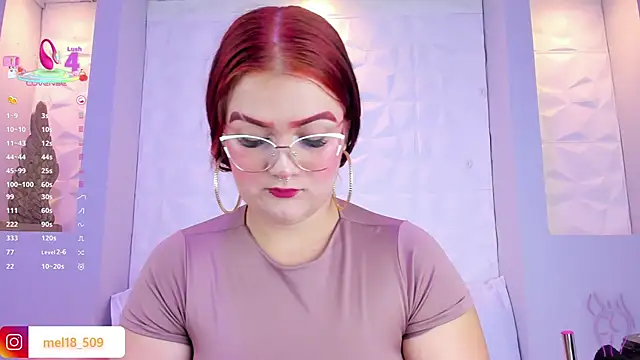 Snapshot of MelanieKlaus chatting on November 6, 2025, 11:36 am MelanieKlaus online show from November 6, 2025, 11:36 am