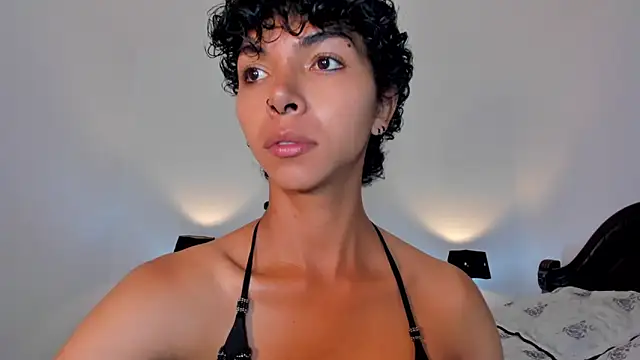 Snapshot of xhenisa_ chatting on January 26, 2025, 3:36 pm xhenisa online show from January 26, 2025, 3:36 pm