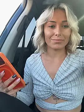 petrouchkaaa  online show from March 20, 2026, 2:18 pm