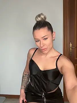 petrouchkaaa  online show from February 12, 2026, 9:09 am