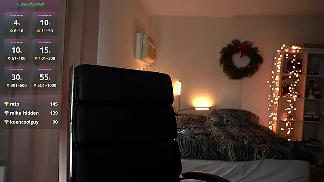 Snapshot of olivia_jeas chatting on December 22, 2025, 9:26 pm olivia jeas online show from December 22, 2025, 9:26 pm