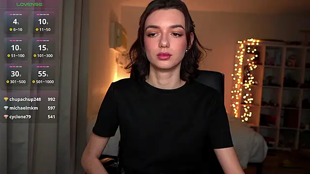 Snapshot of olivia_jeas chatting on February 17, 2026, 12:19 am olivia jeas online show from February 17, 2026, 12:19 am