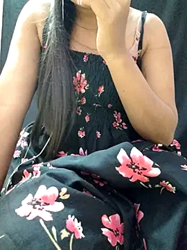 Snapshot of Roshni_98 chatting on November 11, 2025, 5:57 am Roshni 98 online show from November 11, 2025, 5:57 am