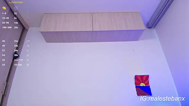 Esteban Knight online show from September 29, 2025, 10:15 pm