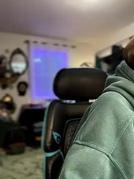 Snapshot of LadyLena1 chatting on November 26, 2025, 12:10 am LadyLena1 online show from November 26, 2025, 12:10 am