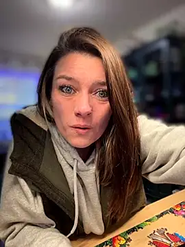 Snapshot of LadyLena1 chatting on November 8, 2025, 12:14 am LadyLena1 online show from November 8, 2025, 12:14 am