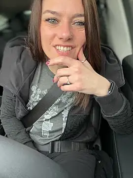 Snapshot of LadyLena1 chatting on November 15, 2025, 6:56 pm LadyLena1 online show from November 15, 2025, 6:56 pm