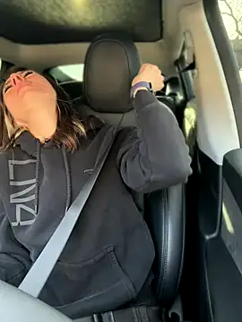 Snapshot of LadyLena1 chatting on November 9, 2025, 5:06 pm LadyLena1 online show from November 9, 2025, 5:06 pm