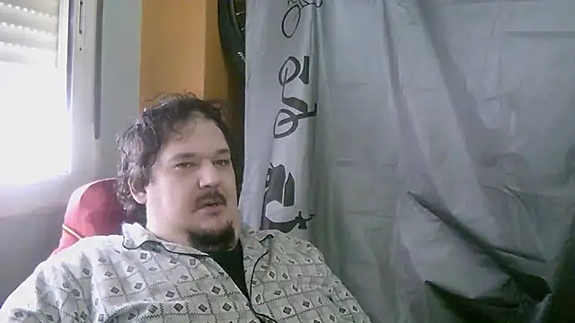 Snapshot of porkorossy chatting on January 16, 2026, 8:18 am porkorossy online show from January 16, 2026, 8:18 am